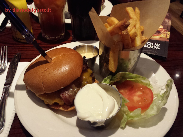 Foto Hard Rock Cafè Legendary burger