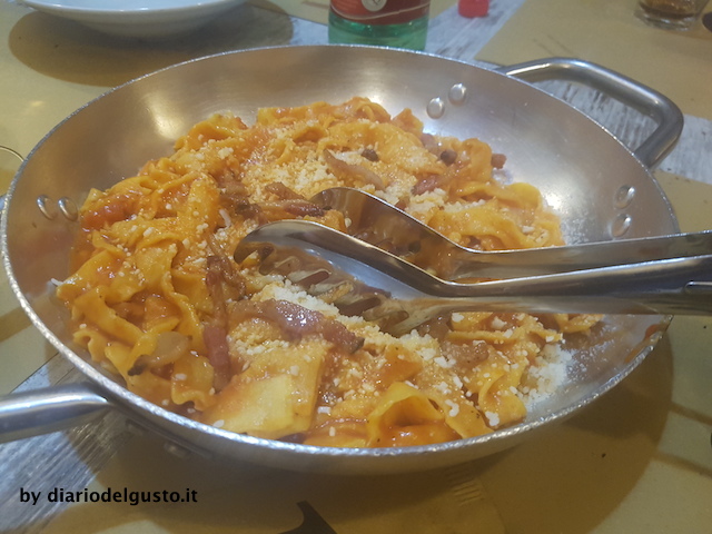 Foto Mattarello Fettuccine amatriciana