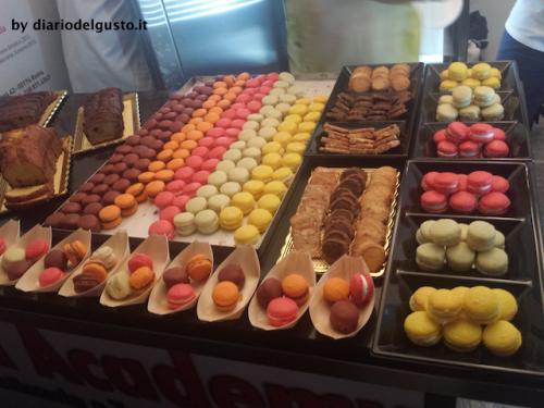 Aromacademy Cakes, biscottini e macarons