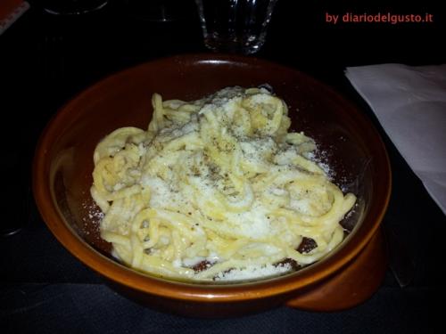 Tonnarelli cacio e pepe