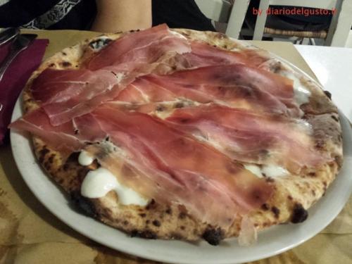 Focaccia prosciutto crudo Parma e stracchino